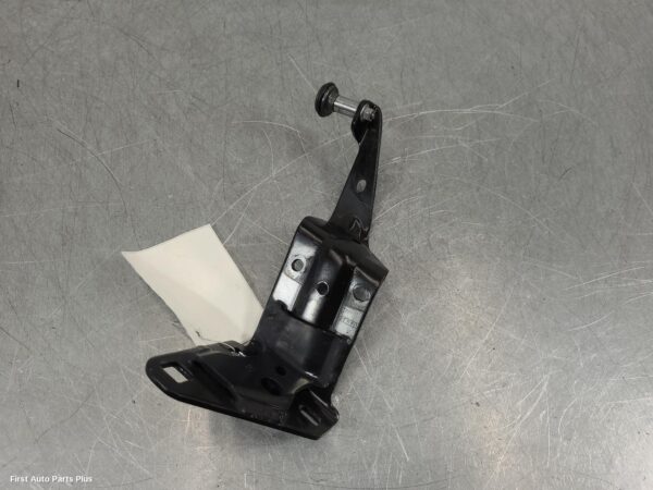 2016 RENAULT MASTER Door Hinge/Runner