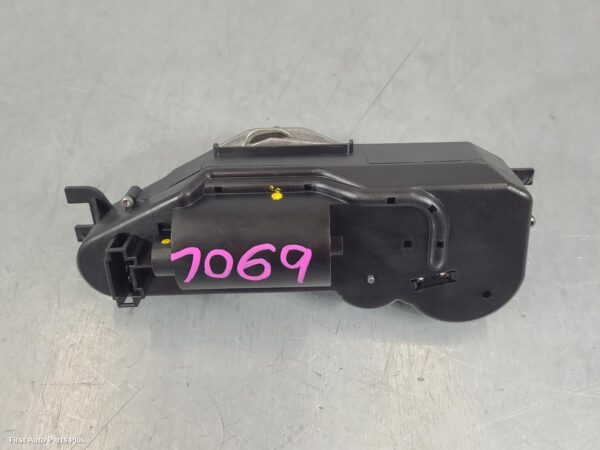 2021 MERCEDES SPRINTER Door/Boot/Gate Lock