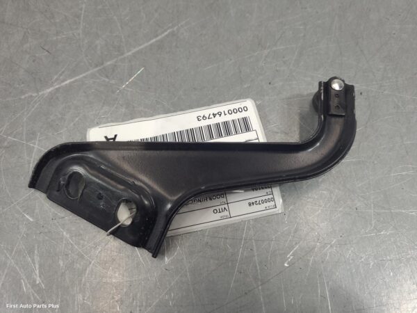2006 MERCEDES VITO Door Hinge/Runner