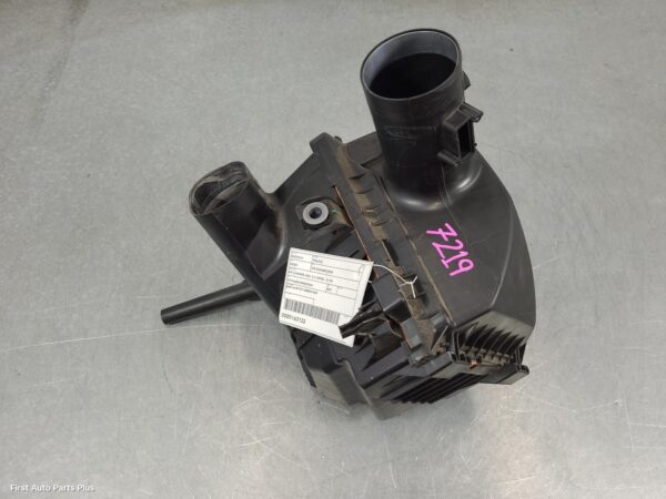2021 RENAULT TRAFIC Air Cleaner/Box