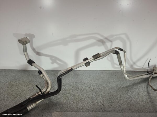 2012 VOLKSWAGEN TRANSPORTER A/C Hoses