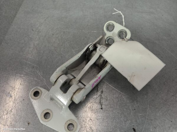2022 LDV DELIVER 9 Bootlid/Tgate Hinge