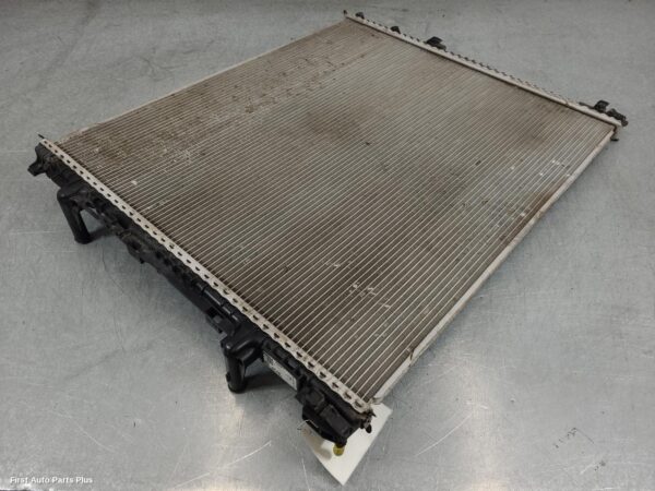 2019 VOLKSWAGEN CRAFTER Radiator