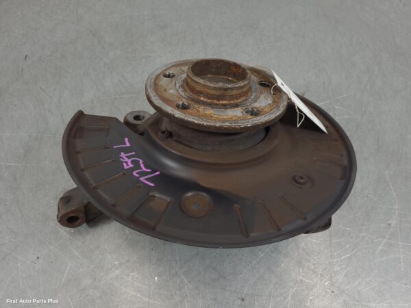 2006 MERCEDES VIANO Left Front Hub Assembly