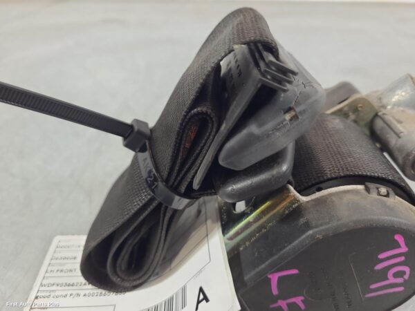 2005 MERCEDES SPRINTER Seatbelt/Stalk