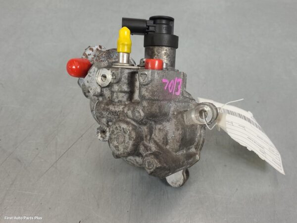 2023 MERCEDES VITO Injector Pump