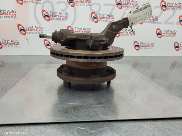 2017 RENAULT MASTER Right Front Hub Assembly