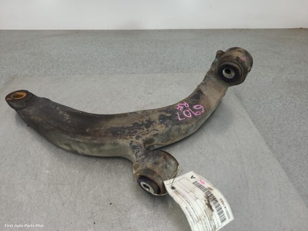 2011 VOLKSWAGEN TRANSPORTER Right Front Lower Control Arm