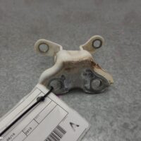2013 TOYOTA HILUX Door Hinge/Runner