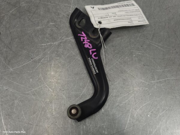 2006 MERCEDES VITO Door Hinge/Runner