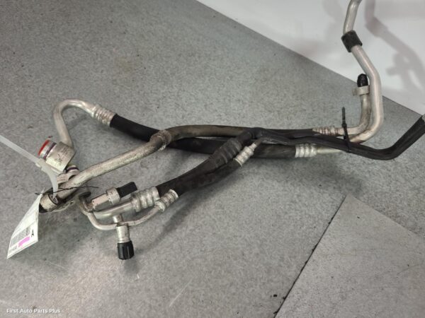 2012 VOLKSWAGEN TRANSPORTER A/C Hoses