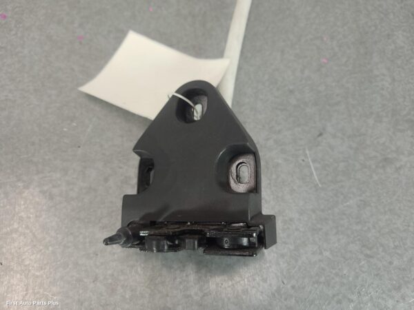 2021 RENAULT TRAFIC Door/Boot/Gate Lock