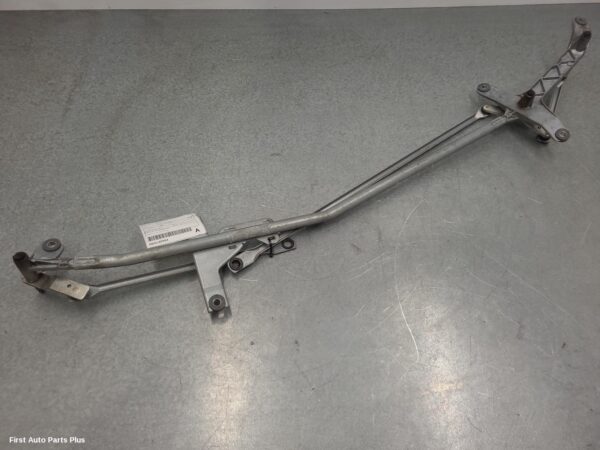 2012 MERCEDES VITO Wiper Linkage