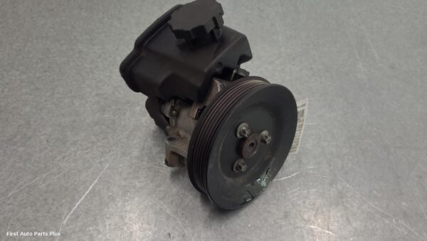 2002 MERCEDES SPRINTER Steering Pump
