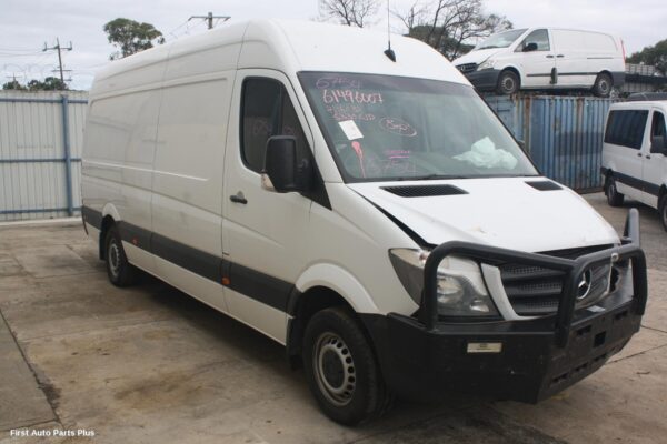 2016 MERCEDES SPRINTER Left Taillight