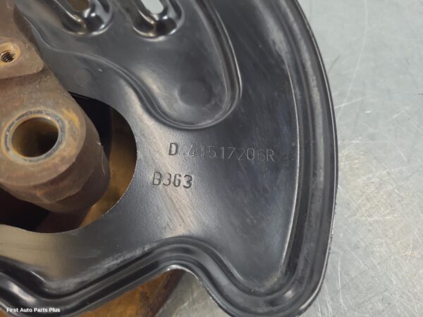 2024 RENAULT TRAFIC Right Rear Hub Assembly