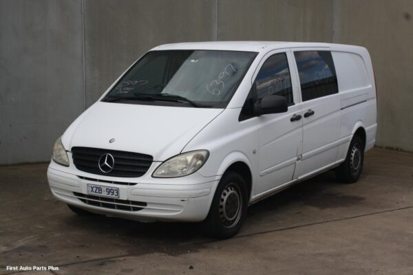 2009 MERCEDES VITO Door Handle