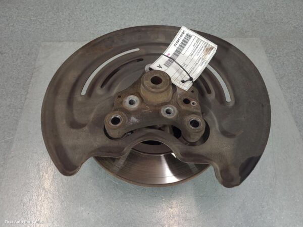 2013 RENAULT TRAFIC Right Rear Hub Assembly