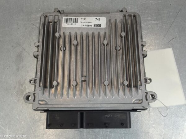 2012 MERCEDES VITO Ecu