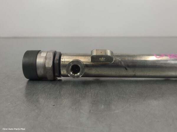 2008 MERCEDES VITO Injection Rail