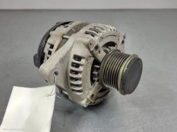 2006 TOYOTA HILUX Alternator
