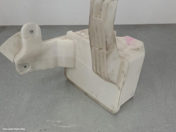 2020 VOLKSWAGEN CRAFTER Washer Bottle