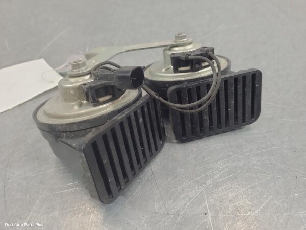 2023 FORD TRANSIT Horn