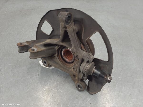 2019 VOLKSWAGEN CRAFTER Right Front Hub Assembly