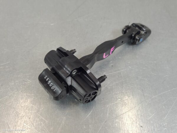 2018 FORD EVEREST Door Hinge/Runner