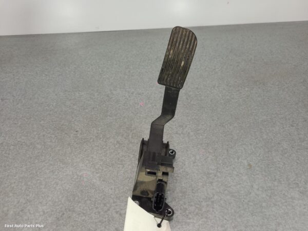 2005 MERCEDES VITO Pedal Assembly