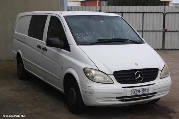 2009 MERCEDES VITO Door Handle