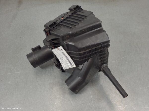2021 RENAULT TRAFIC Air Cleaner/Box