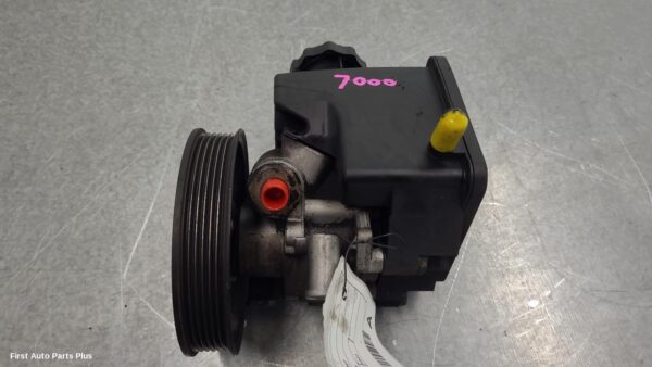 2002 MERCEDES SPRINTER Steering Pump
