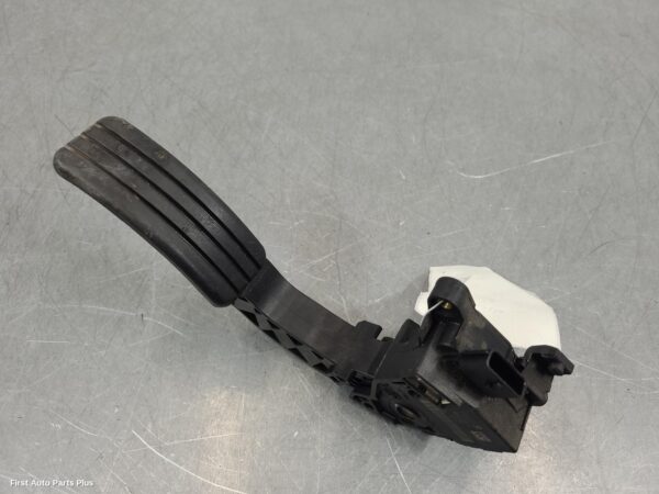 2021 RENAULT TRAFIC Pedal Assembly