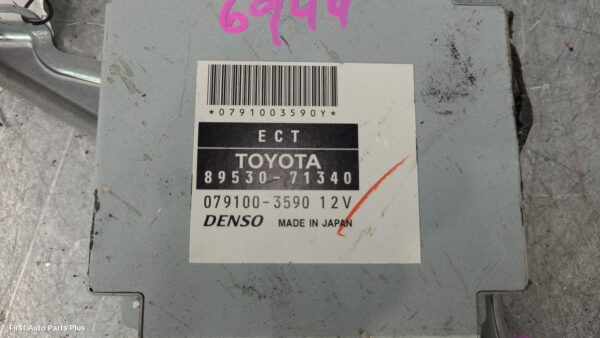 2010 TOYOTA HILUX Ecu