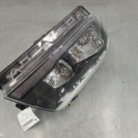 2020 VOLKSWAGEN CRAFTER Right Headlamp