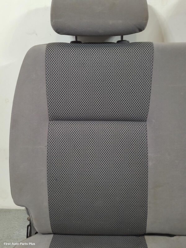 2011 TOYOTA HILUX 2nd Seat (Rear Seat)