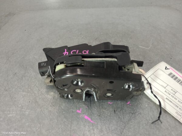 2010 MERCEDES VITO Door/Boot/Gate Lock