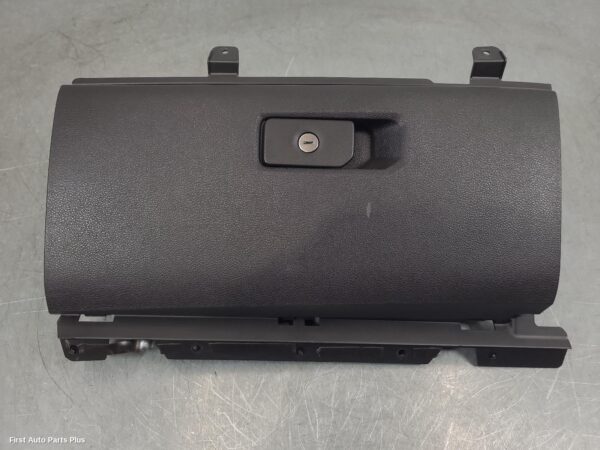 2022 RAM 1500 Glove Box