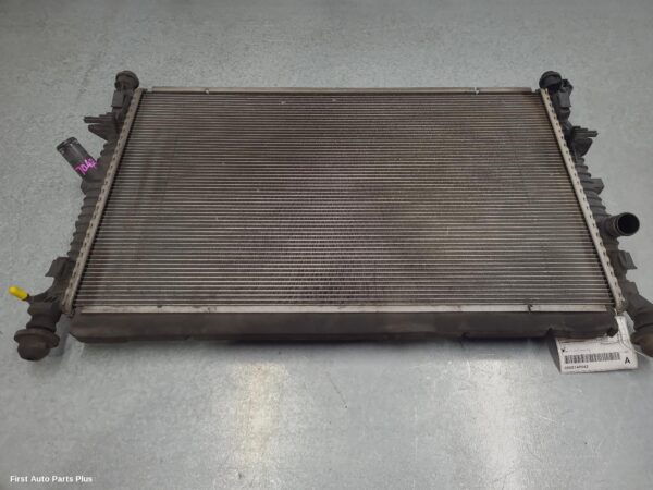 2015 FORD TRANSIT CUSTOM Radiator
