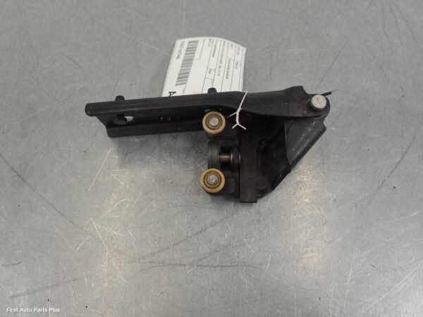 2024 RENAULT TRAFIC Door Hinge/Runner