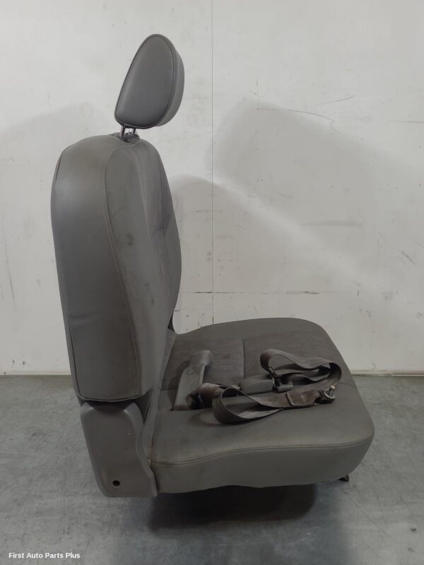 2006 TOYOTA HILUX Front Seat