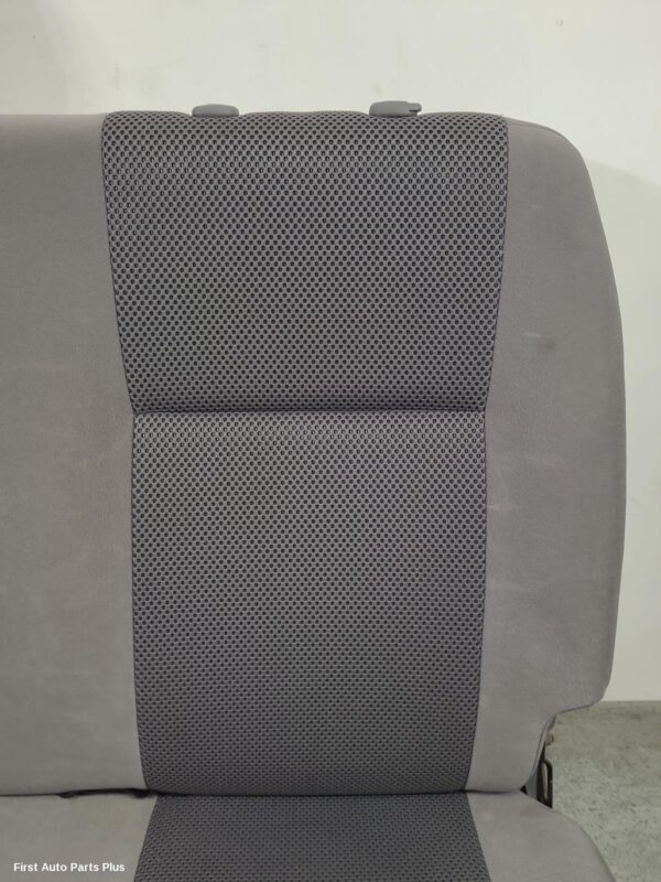 2011 TOYOTA HILUX 2nd Seat (Rear Seat)