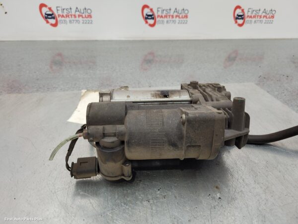 2012 MERCEDES VIANO Air Ride Compressor