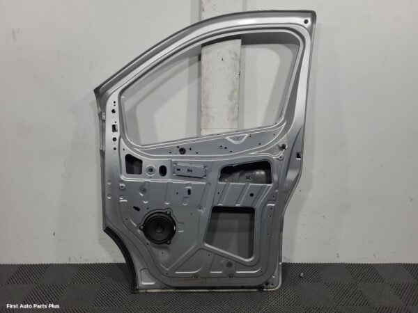 2021 RENAULT TRAFIC Right Front Door