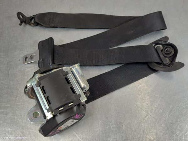 2017 MERCEDES VITO Seatbelt/Stalk