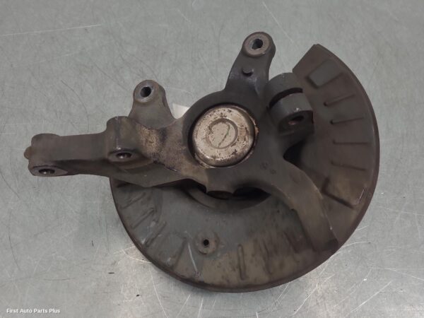 2006 MERCEDES VITO Right Front Hub Assembly