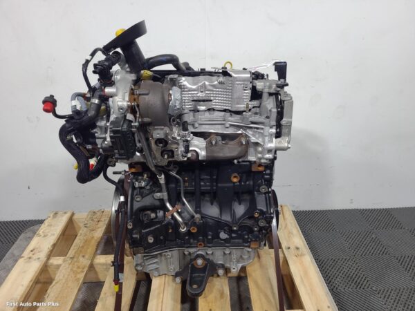 2024 RENAULT TRAFIC Engine