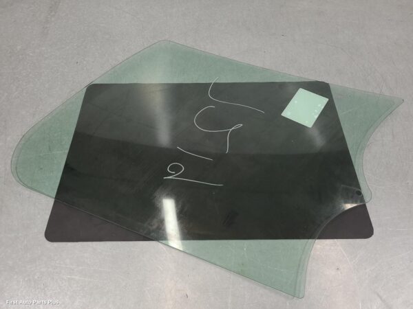 2021 RENAULT TRAFIC Left Front Door Window