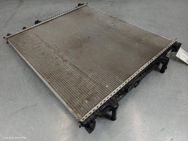 2019 VOLKSWAGEN CRAFTER Radiator
